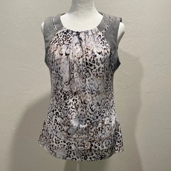 Calvin Klein - Picture 1 of 3